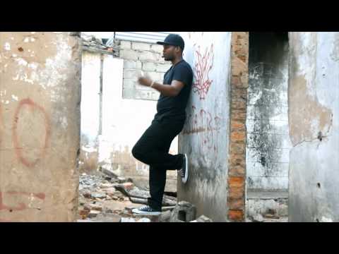 Classic La Familia  Samitinho biffs para Bob Sam Censored