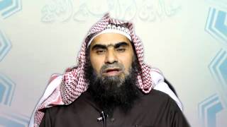 صورة ما حكم تأخير الصلاة عن وقتها للمسافر لأجل إدراك فضل الصلاة في الحرم || الشيخ خالد الفليج