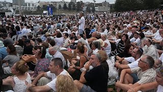 Los australianos se unen para honrar a las víctimas del tiroteo masivo de Bondi en un festival judío