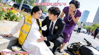 💕El CEO salvó en la calle a la madre soltera desmayada,sin saber que era la chica de esa noche!