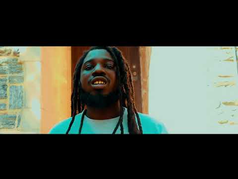 Mouche Indigene ft. Mizzoe - Hot Boy (Official Video)
