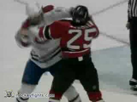 Garth Murray vs Cam Janssen Jan 5, 2006