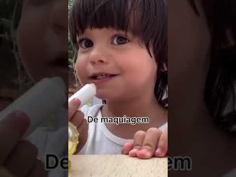 Sophia, filha de Mayra Cardi grava vídeo ensinando a fazer maquiagem Tutorial de palhaço 😅😂