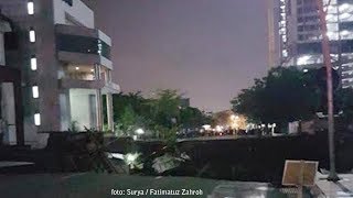Jalan Gubeng Ambles Tiba-tiba, Ada Gedung Alami Kerusakan