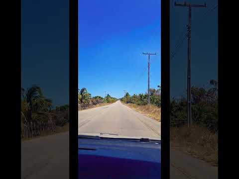 Pela estrada de Feliz Deserto até o litoral