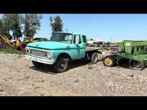 Ford  F260  Reg Cab 4x4 Flatbed Pickup