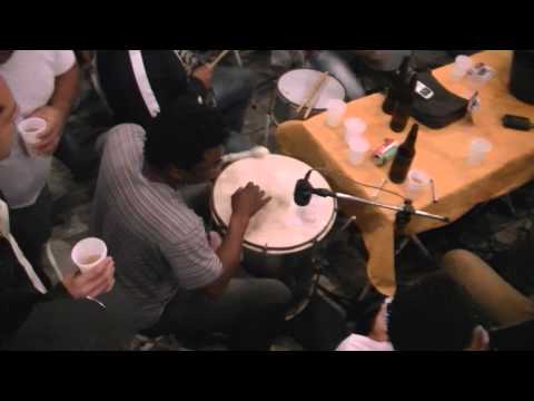 TIA DOCA "Ouvindo e cantando samba no acústico"  PH Registrou em 27/07/2013  00289