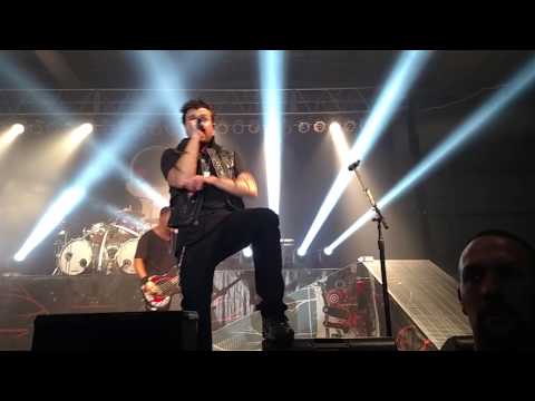Three Days Grace - So What (Live in Kennewick)