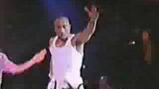 2Pac - Hit Em Up [live]