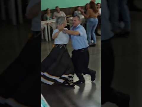 nos idosos de Coronel Vivida no Paraná.Brasil #shotrs #dance #dancarinos