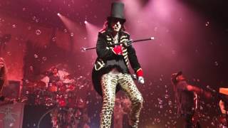 2017 Alice Cooper Schools out