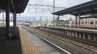 EF65 2075が豊橋駅を通過