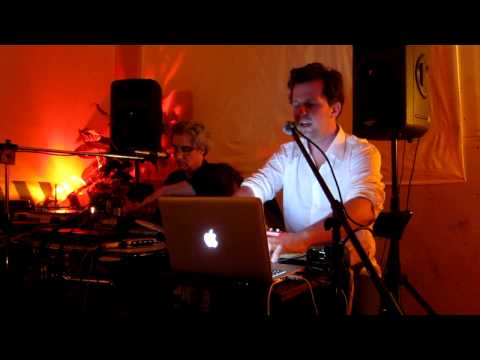 In Ginocchio Alessandro Bosetti and Lou Mallozzi