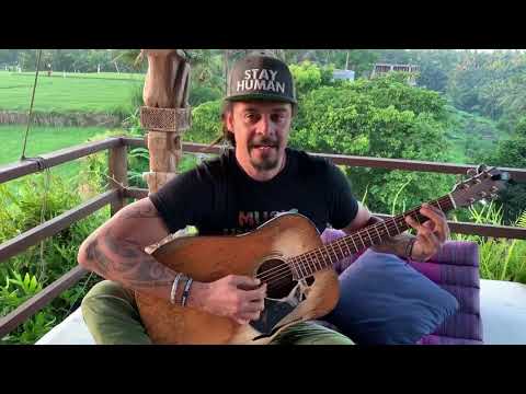 Acoustic Friday Feat. "When the Sun Begins to Shine" - Michael Franti & Spearhead