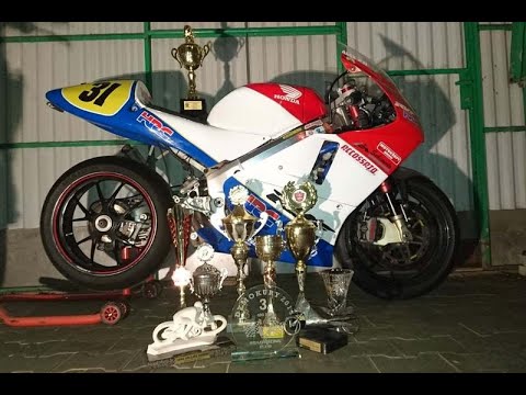 Saša Vysloužil #31 czech road racing legend