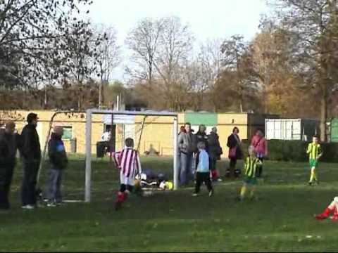 Brederodes E7 - Geinoord N'gein E6 (26-11-2011)