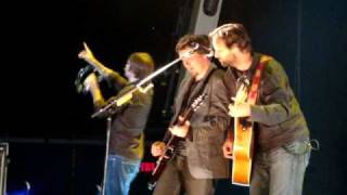 Third Day, Switchfoot, Robert Randolph, Jars of Clay: I&#39;ll Fly Away (Live in Minneapolis, MN )
