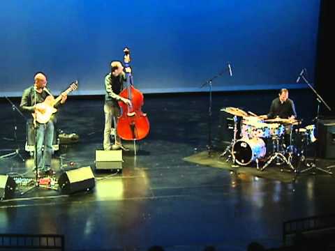 Lionel Loueke Trio