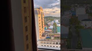 Qu&aacute; ngỡ ng&agrave;ng v&igrave; gi&aacute; kh&aacute;ch sạn 5 sao ở Huế??! #shorts #travel #foodreview #nhandian