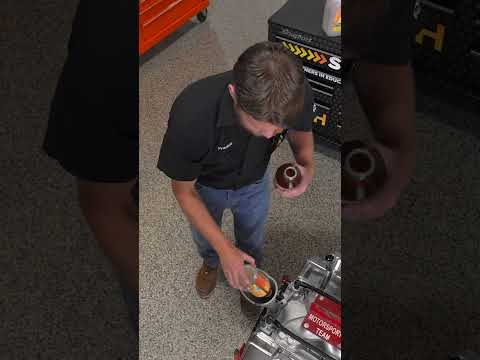 Priming the 434ci with Hot Shot Secret Adrenaline R5 Racing oil