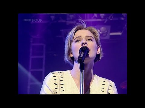 Julia Fordham - Love Moves In Mysterious Ways  - TOTP   - 1992