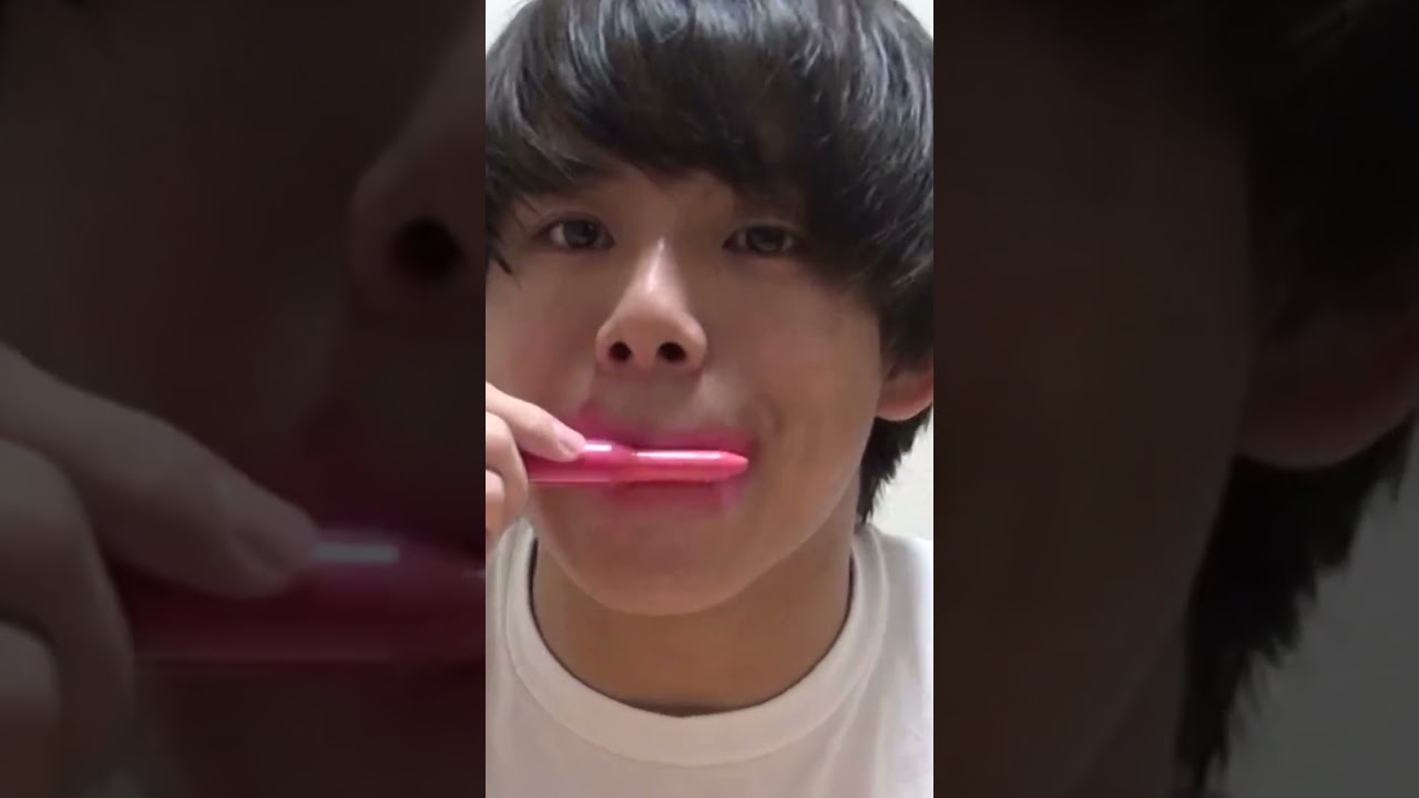 100均の口紅使い切るまでに何時間かかるの！？ #Shorts