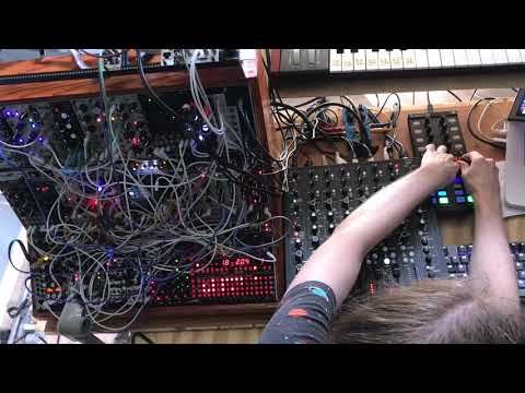 #4 Live eurorack jam/DJ - WMD - Noise Engineering - PlayDifferently.- Behringer - Traktor - and more