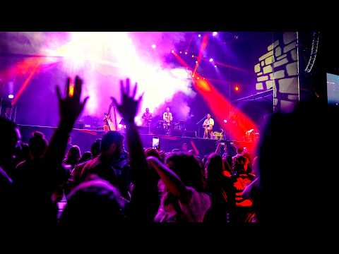 Santi & Tuğçe - Se Va, Se Va (Kimler Geldi, Kimler Geçti Sezon 2 - Netflix)