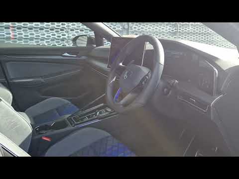 Volkswagen Golf R 2.0TSI DSG - Image 2