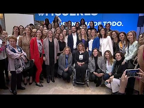 Casado reúne a políticas y mujeres de sociedad civil para dar imagen de unidad