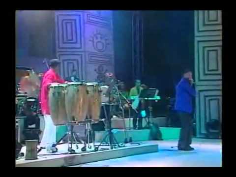 C-Zar Olarte_Amor Narcotico with Chichi Peralta