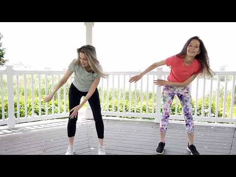 SUMMER Fun Dance Fitness Workout 30 Min Social Distortion The Ramones Flesh For Lulu LaBlast Oldies