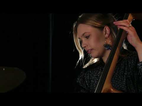 Caris Hermes Trio feat. Billy Test & Niklas Walter