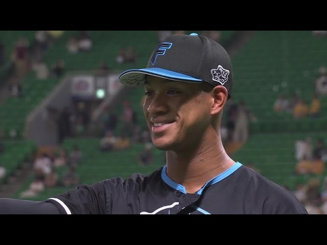 ファイターズ・万波中正選手ヒーローインタビュー 9月3日 福岡ソフトバンクホークス 対 北海道日本ハムファイターズ