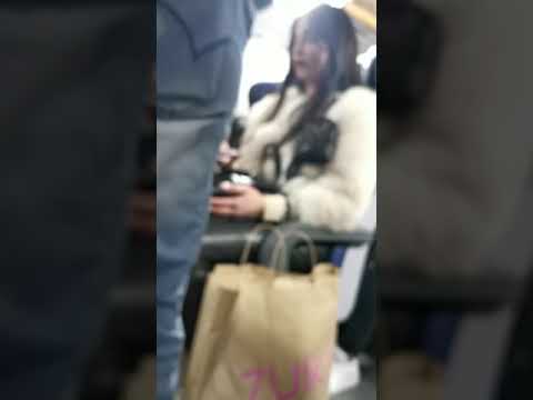 Lite in treno Napoli Roma - Chi va a Roma perde la poltrona