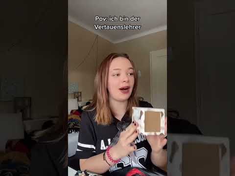 der Vertrauens Lehrer 👩‍🏫😂 #shorts #lehrer #typischlehrer #acting #schule #comedy