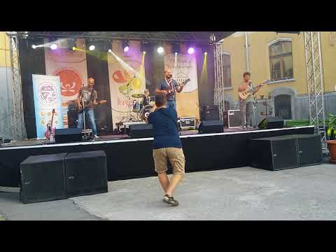 Knocking on heavens door by Jakab István & Jakab Dániel