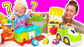 Spielzeug Video für Kinder mit Melis. Die Baby Born Puppe sucht sich Spielzeuge aus.