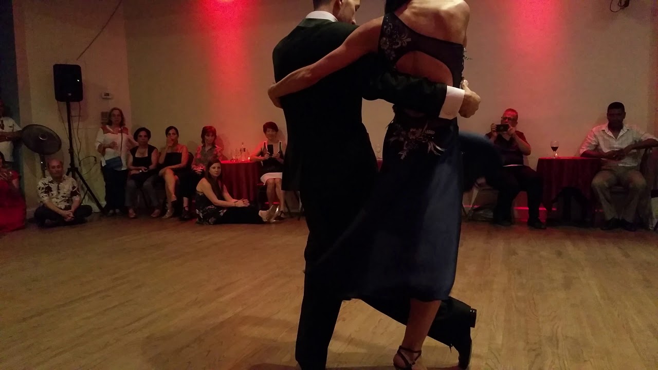Argentine tango: Paula Duarte & Michael Nadtochi - Cantemos Corazón