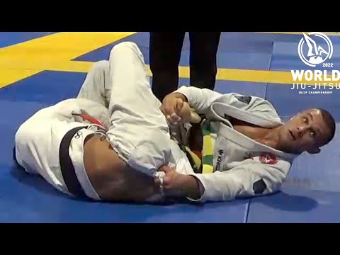 Lucas Valente v Leonardo Silva / World Championship 2022