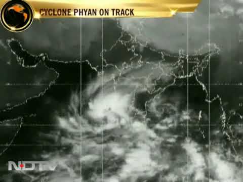download lagu mp3 mp4 Cyclone Warning Mumbai, download lagu Cyclone Warning Mumbai gratis, unduh video klip Cyclone Warning Mumbai