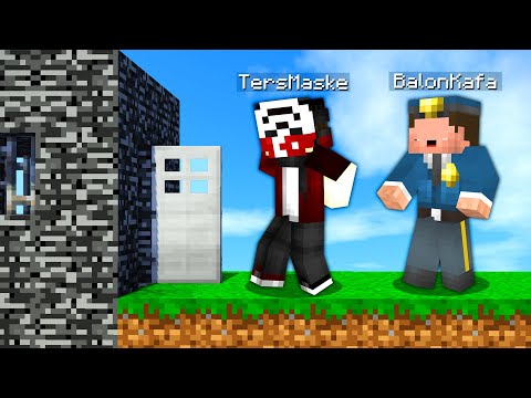 POLİS BALON KAFA BENİ HAPİSHANEYE ATTI ! - TROLLEDİM - Minecraft
