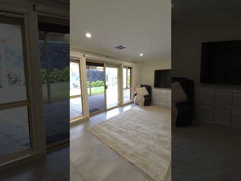 8 Tea Tree Drive, Craigmore, SA 5114, 4 રૂમ, 2 બાથરૂમ, House