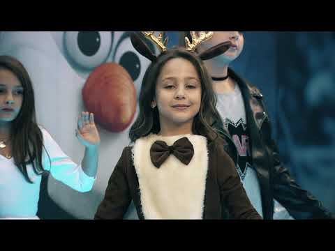 Dea Hoxha - Gezuar viti i ri