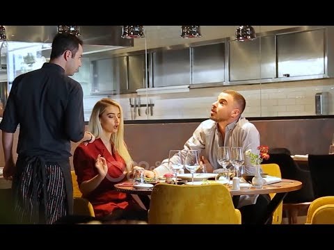 I dashuri xheloz tenton të rrahë Renaton Mekollin - Kamera e Fshehtë - Thumb On