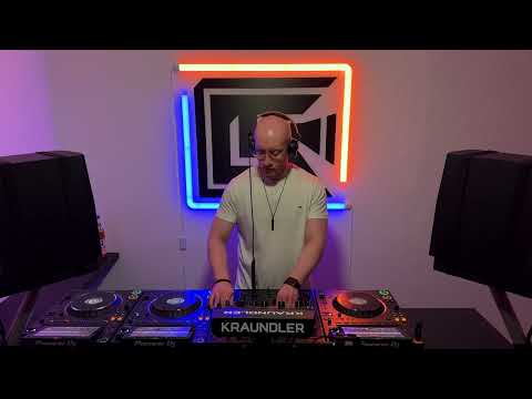 Kraundler - Peak Time Techno Mix - Underground Fusion Podcast 012