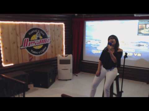 Gira el Amor canta Claudia en Besame Video 714