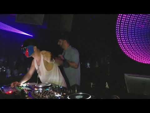 Satin Jackets (Live) For Days