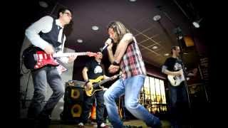 In pieno rock & roll Ligabue tribute band con Max Cottafavi video promo