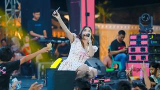 Download lagu LALUNA MUSIC - KAU SEBUT NAMAKU DIN ANNESIA - HAPPY PARTY PUTU TRILUHUR - TLUWAH PATI mp3